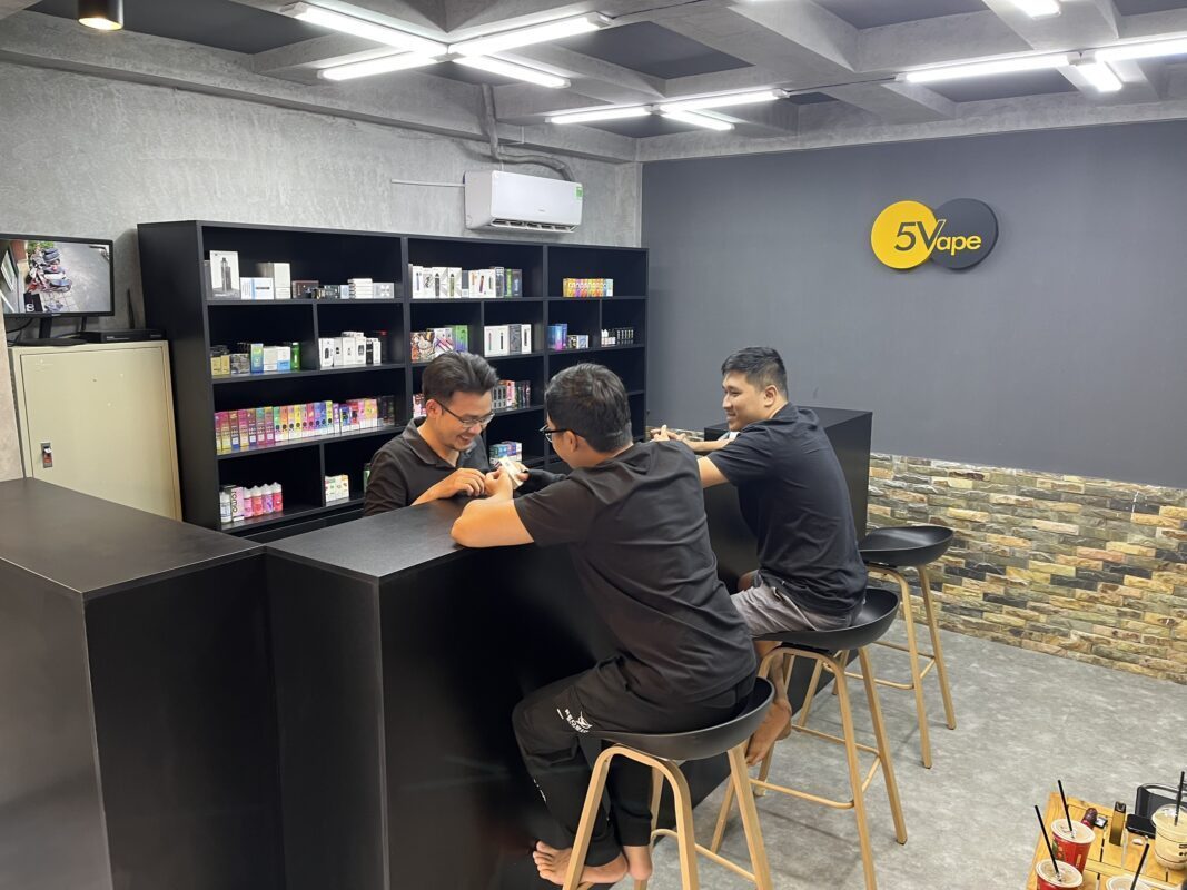 Mua Pod Vape Trực Tiếp Tại Cửa Hàng